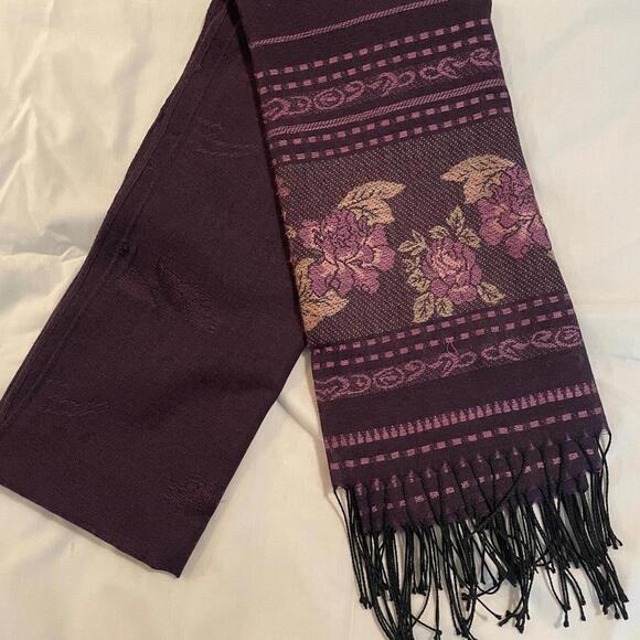 Accessories - Purple Elegant Large Shawl Scarf Bought in Italy 2009 Beautiful Floral Details